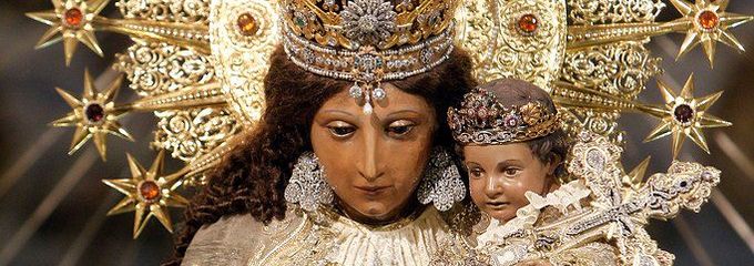 La Virgen de los Desamparados pesa 41,5 kilógramos
