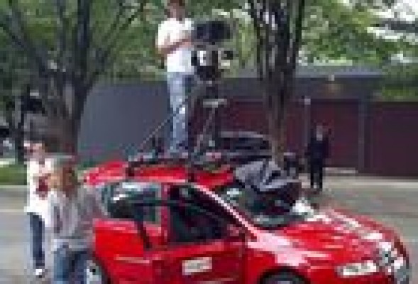 Google, multada por recoger datos personales con Street View