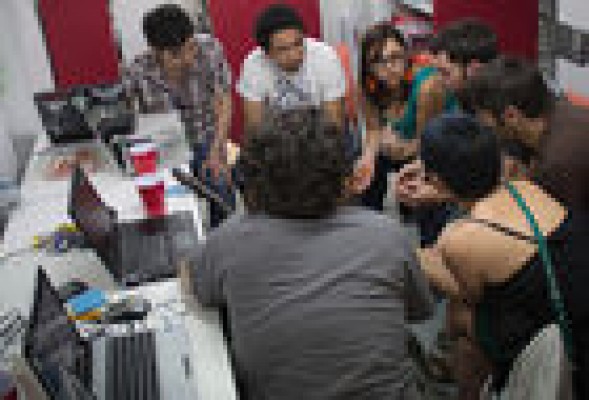 <em>				¿Quieres trabajar?, pues aprende a programar</em>