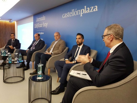 La orientación al cliente y las nuevas tecnologías, claves en la promoción y venta de vivienda