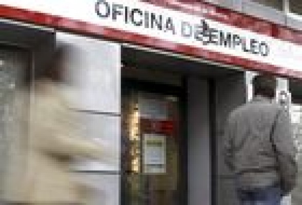 El paro sube en 113.097 personas en enero, su menor repunte desde 2007