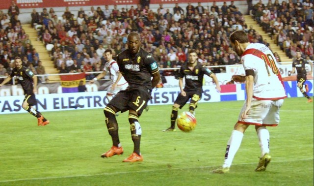Granada y Rayo se reparten los puntos en Los Cármenes
