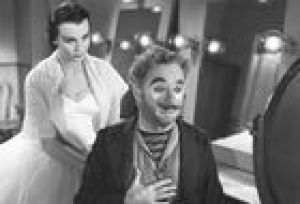 Publican en Italia la única novela escrita por Charlie Chaplin 