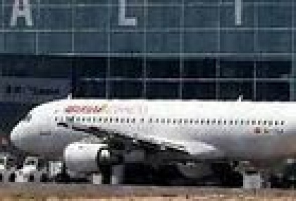 El Altet, el aeropuerto de su categoría que más subió en pasajeros en 2013