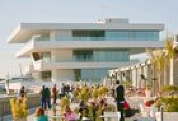 La Marina Real licita tres nuevos restaurantes en la dársena
