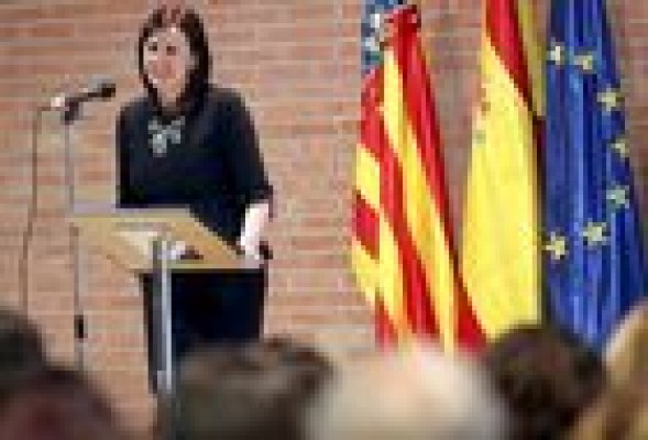 Català envía una carta a la AVL instándole a modificar la definición de valenciano