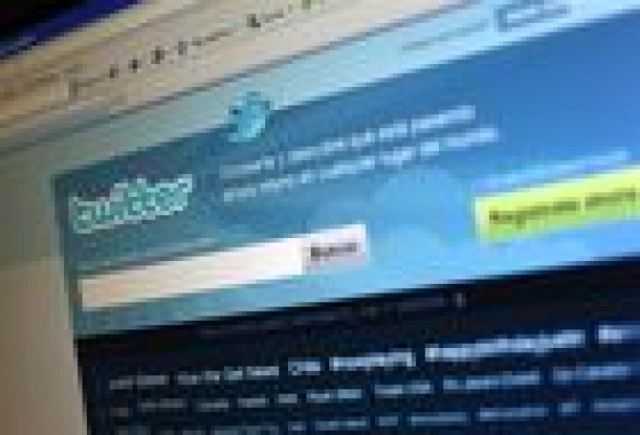 Twitter prueba un diseño para la versión web similar al de Facebook