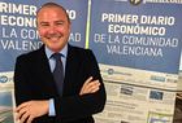 Gaspar reclama tres debates públicos con Puig