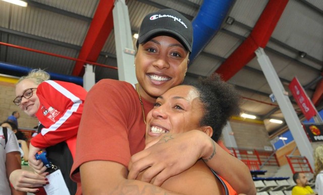 Lyndra Weaver y Maria Bettencourt, amigas y rivales