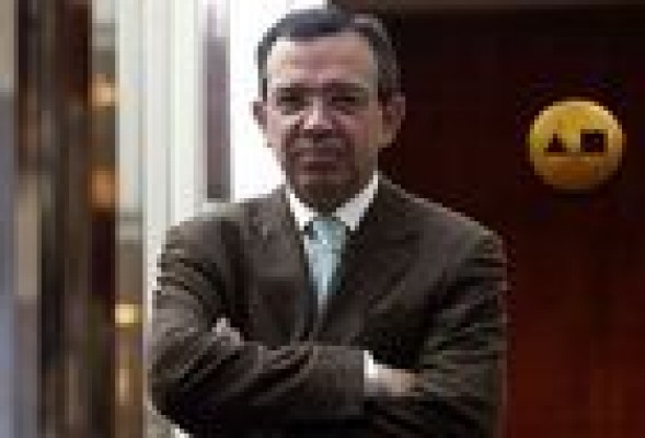 La Audiencia envía a juicio a Roberto López Abad y le impone una fianza de 1,9 millones de euros