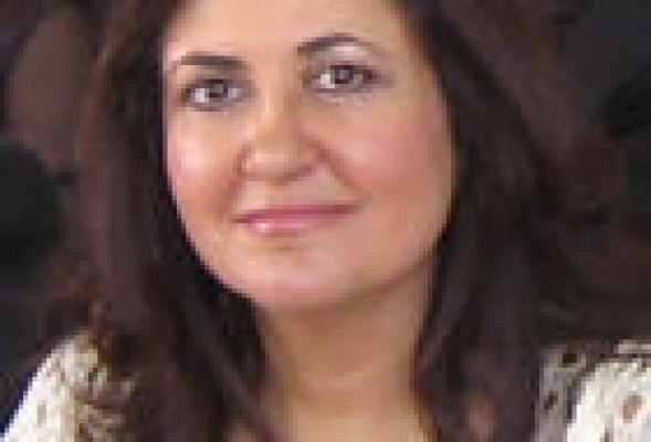 Enma Iranzo jura su cargo como nueva diputada del PP en Les Corts