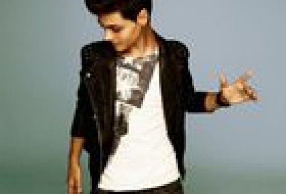 Abraham Mateo, el 'youtuber' musical mató a la estrella de la radio