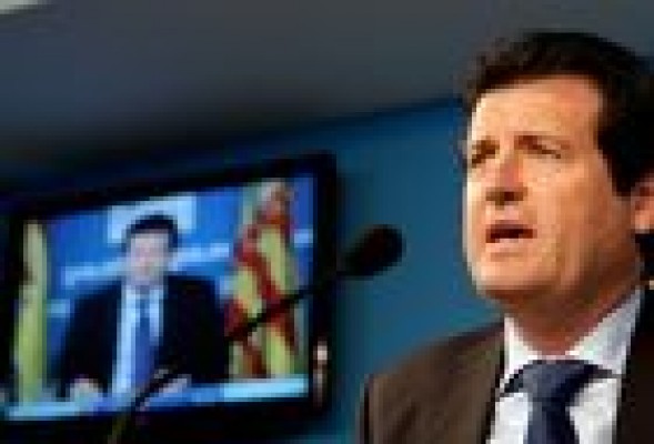Císcar opina que perjudican a la imagen del PP los imputados en Les Corts