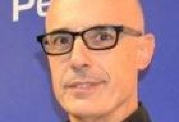 El periodista Julià Álvaro se une como candidato a encabezar la lista de Compromís a las elecciones europeas