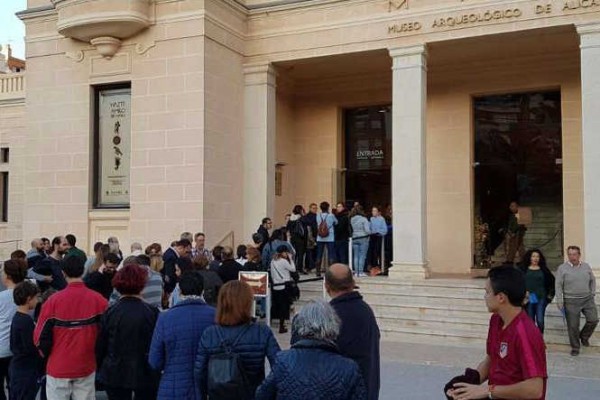 La extremeña Secoex entra en Alicante y se adjudica la vigilancia de la Diputación