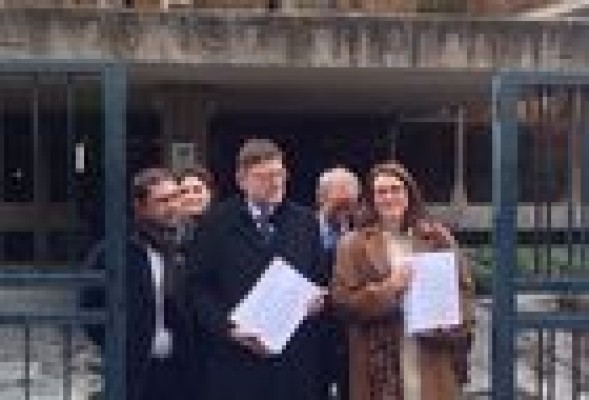 El PSOE recurre al Tribunal Constitucional la ley que suprimió el servicio de RTVV