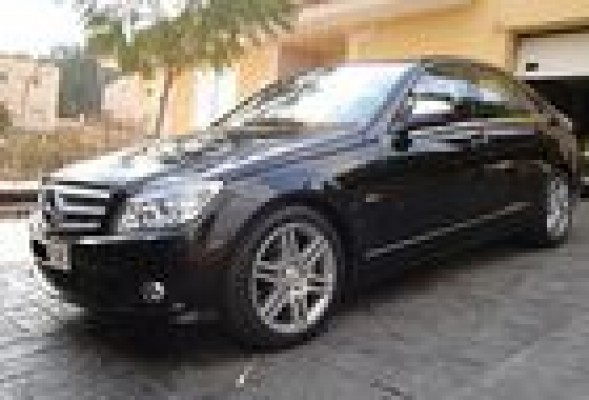 Nadie quiere el Mercedes Clase C de Gil-Lázaro