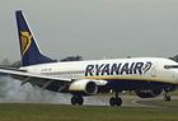 Ryanair estrena conexiones para reforzar la unión de Alicante y Valencia con Bruselas