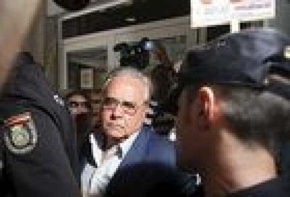 El TSJCV abre juicio oral contra el diputado Díaz Alperi por tres delitos fiscales y cohecho impropio