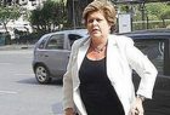 Milagrosa Martínez asegura que no dimitirá de alcaldesa, y no se pronuncia sobre Les Corts