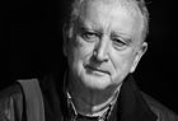 En directo: conferencia de Rafael Chirbes sobre la Valencia de su infancia y la de la actualidad