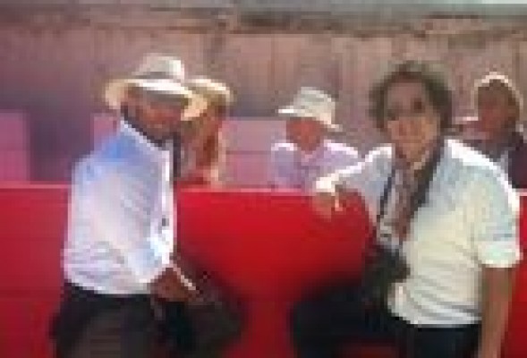 Toros y rock: el día que Calamaro le dio la alternativa a Román
