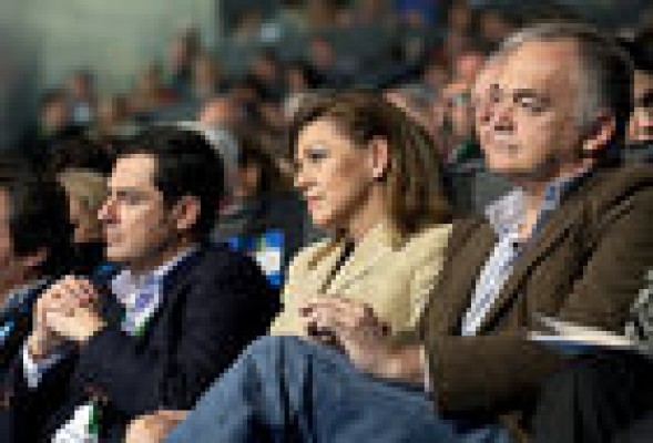El PPCV, se mueve: Pons se acerca más a Europa y Camarero asciende