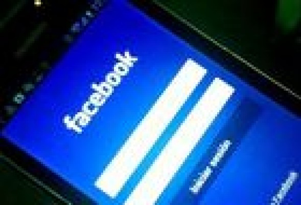 Facebook introduce vídeos publicitarios en su página web