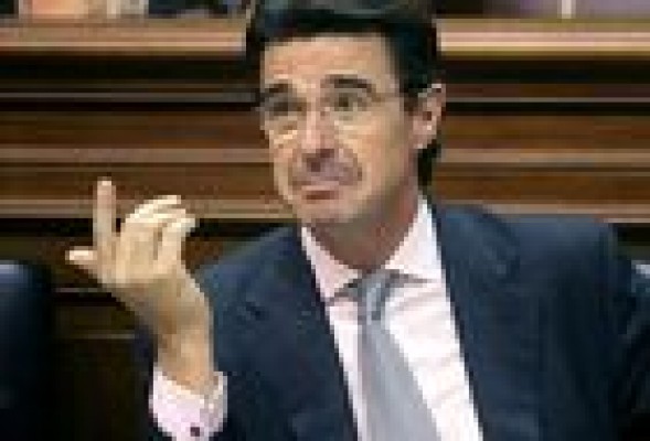 Soria no teme efectos en España de la crisis con Rusia, ni en gas ni en turismo