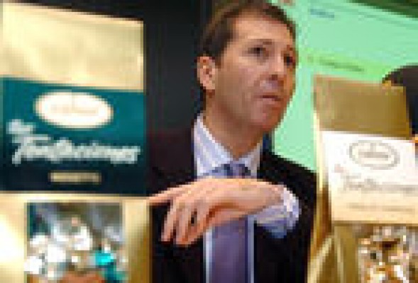 Manuel Moreno (16,2%), la familia Lafuente (7,6%) y el domicilio social, restos del capital local en el Grupo Natra