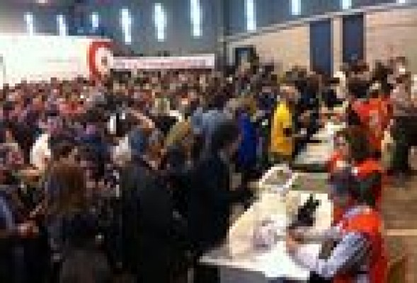 Los trabajadores de RTVV deciden si apoyan el preacuerdo alcanzado con la dirección