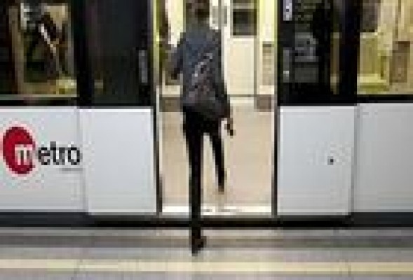 Un fallo informático causa retrasos durante 2 horas en las líneas 3 y 5 de Metrovalencia