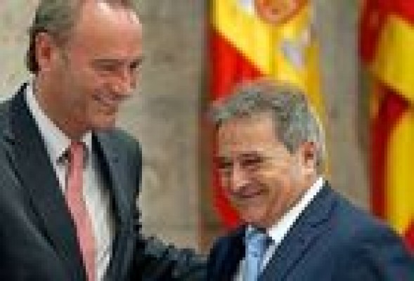 Rus pide a Fabra que deje de dudar sobre su candidatura porque el PP le cree 