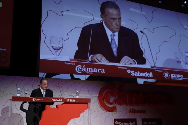 Riera reivindica la provincia y la Diputación; Puig le promete colaboración 