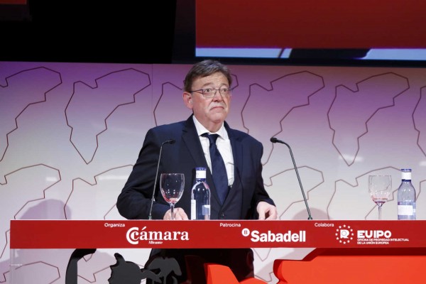 Puig, descolocado, exhibe el Distrito Digital y promete revisar lo de la Conselleria de Turismo en Benidorm