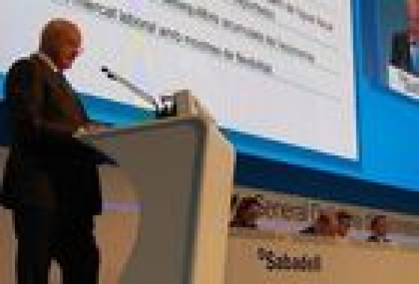 Banco Sabadell repartirá 0,03 euros por acción en efectivo y títulos