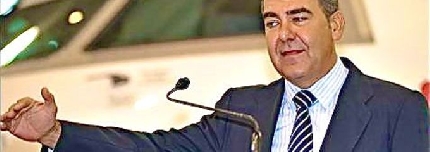 Carlos Bertomeu, el valenciano que más sabe de aviones, se queda con Air Nostrum