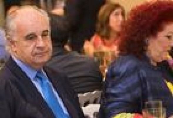 Consuelo Císcar se marcha con la sentencia de Blasco a punto de salir