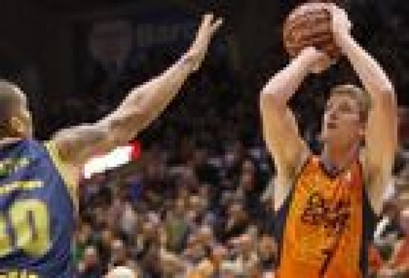 Liga Endesa: El Valencia Basket derrota al Gran Canaria en la despedida del CID