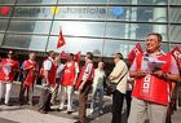 Un juzgado obliga a la Generalitat a devolver la extra de Navidad de 2012 a 113 funcionarios de justicia