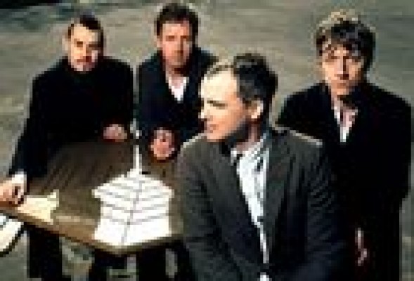 Travis, Razorlight y Triángulo de amor Bizarro, entre las incorporaciones al FIB