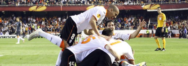 Liga BBVA: Valencia CF - Elche CF. El Valencia, a seguir con la euforia