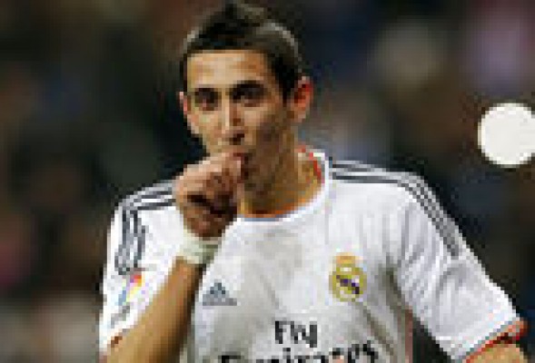 Liga BBVA: Real Madrid 4-0 Almería. El Real Madrid golea al Almería y se coloca segundo