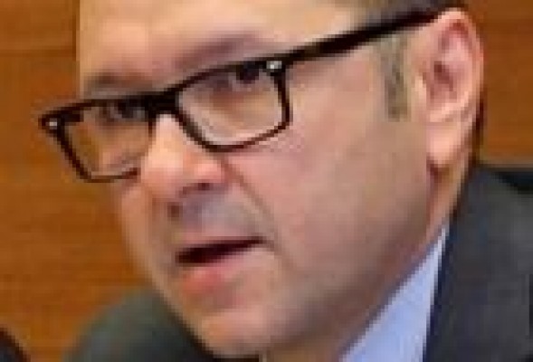 El director del IVF reconoce que hubo criterios no económicos en los avales al fútbol 