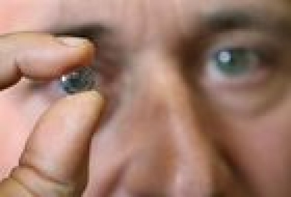 Una microcámara en una lentilla: nueva patente desarrollada por Google