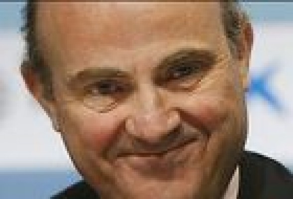 Guindos estima que el PIB crecerá de media un 1,5% en el periodo 2014-2015