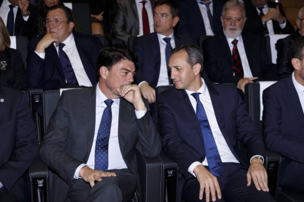 Compromís exige un trato equitativo para las Cámaras de Orihuela y Alcoy: Riera 'pesca' 450.000 euros de la Diputación
