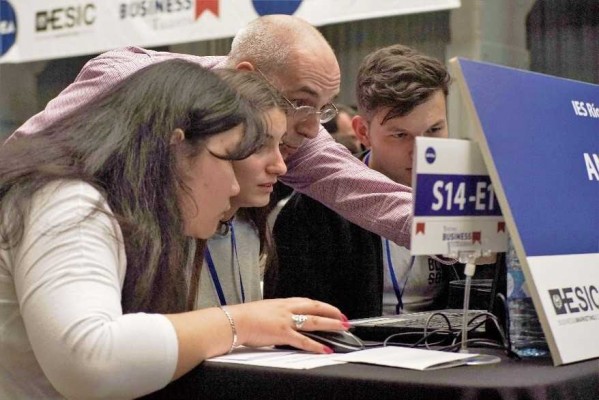 El 76% de los profesores cree que los padres han perdido el respeto y la confianza en ellos