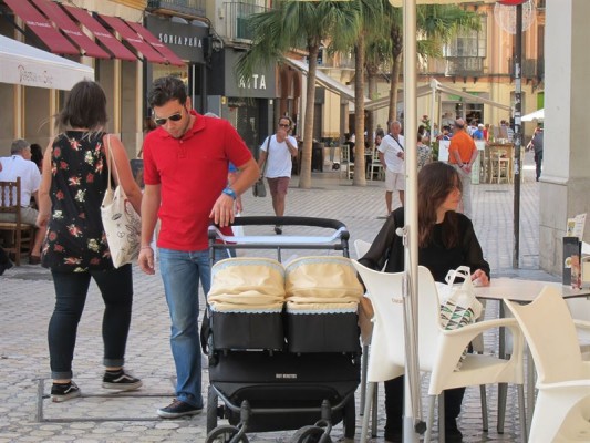 El 12,5% de los españoles se considera una persona 'completamente feliz' y más de la mitad da un notable a su vida