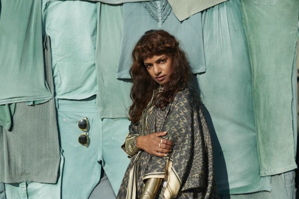 H&M y la artista M.I.A. se unen en la campaña 'World Recycle Week' para reciclar 1.000 toneladas de ropa